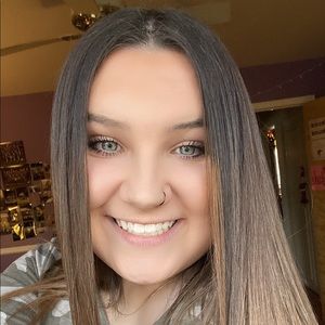 Meet your Posher, Jaclyn